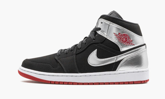Air Jordan 1 Mid âJohnny Kilroyâ